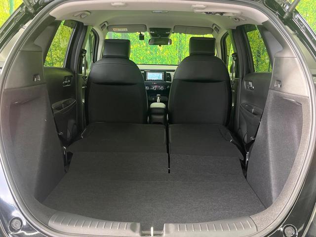 フィット ホーム　禁煙車　純正ナビ　バックカメラ　レーダークルーズコントロール　衝突被害軽減システム　ドラレコ　コーナーセンサー　スマートキー　ＬＥＤヘッド　ＥＴＣ　オートハイビーム　車線逸脱警報　オートライト（11枚目）