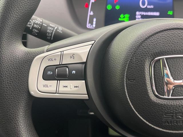 フィット ホーム　禁煙車　純正ナビ　バックカメラ　レーダークルーズコントロール　衝突被害軽減システム　ドラレコ　コーナーセンサー　スマートキー　ＬＥＤヘッド　ＥＴＣ　オートハイビーム　車線逸脱警報　オートライト（33枚目）