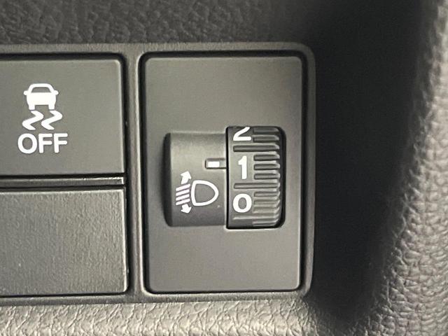 フィット ホーム　禁煙車　純正ナビ　バックカメラ　レーダークルーズコントロール　衝突被害軽減システム　ドラレコ　コーナーセンサー　スマートキー　ＬＥＤヘッド　ＥＴＣ　オートハイビーム　車線逸脱警報　オートライト（49枚目）