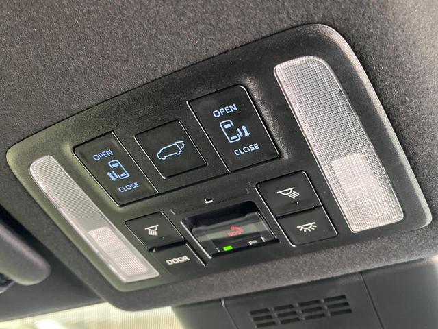 ヴォクシー Ｓ－Ｚ　禁煙車　純正１０．５型ナビ　快適利便ＰＫＧ　バックカメラ　両側電動　セーフティセンス　シートヒーター　前後ドラレコ　コーナーセンサー　シートヒーター　ビルトインＥＴＣ　ＨＤＭＩ（7枚目）