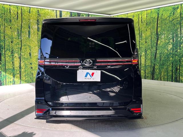 ヴォクシー Ｓ－Ｚ　禁煙車　純正１０．５型ナビ　快適利便ＰＫＧ　バックカメラ　両側電動　セーフティセンス　シートヒーター　前後ドラレコ　コーナーセンサー　シートヒーター　ビルトインＥＴＣ　ＨＤＭＩ（17枚目）