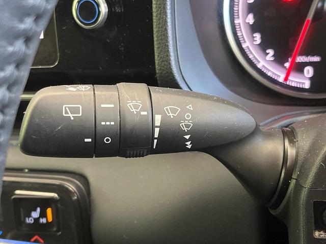 ヴォクシー Ｓ－Ｚ　禁煙車　純正１０．５型ナビ　快適利便ＰＫＧ　バックカメラ　両側電動　セーフティセンス　シートヒーター　前後ドラレコ　コーナーセンサー　シートヒーター　ビルトインＥＴＣ　ＨＤＭＩ（52枚目）