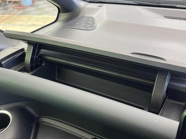 ヴォクシー Ｓ－Ｚ　禁煙車　純正１０．５型ナビ　快適利便ＰＫＧ　バックカメラ　両側電動　セーフティセンス　シートヒーター　前後ドラレコ　コーナーセンサー　シートヒーター　ビルトインＥＴＣ　ＨＤＭＩ（63枚目）