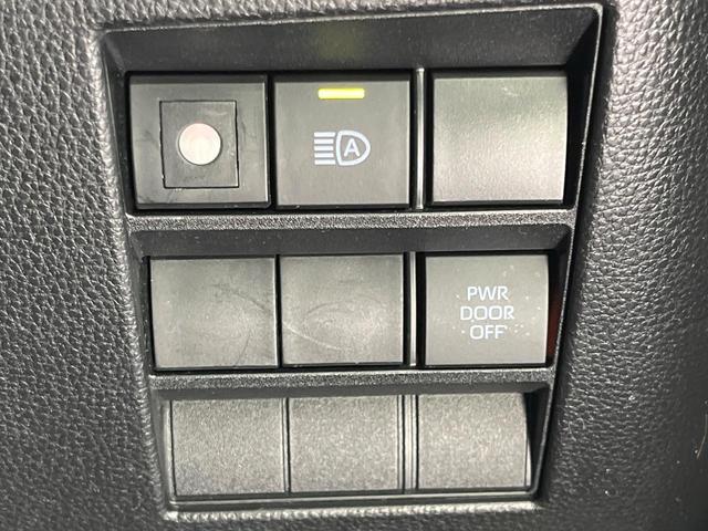 ヴォクシー Ｓ－Ｚ　禁煙車　純正１０．５型ナビ　快適利便ＰＫＧ　バックカメラ　両側電動　セーフティセンス　シートヒーター　前後ドラレコ　コーナーセンサー　シートヒーター　ビルトインＥＴＣ　ＨＤＭＩ（67枚目）