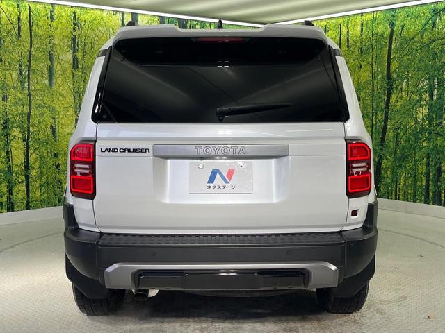 ランドクルーザー２５０ ＶＸ　モデリスタ　ムーンルーフ　純正１２．３型ナビ　ＯＰ１眼ＬＥＤ　７人乗り　全周囲カメラ　黒革　ＢＳＭ　禁煙車　電動リアゲート　ルーフレール　デジタルミラー　シートベンチレーション（17枚目）