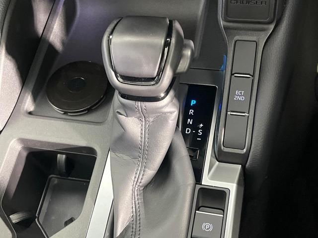 ランドクルーザー２５０ ＶＸ　モデリスタ　ムーンルーフ　純正１２．３型ナビ　ＯＰ１眼ＬＥＤ　７人乗り　全周囲カメラ　黒革　ＢＳＭ　禁煙車　電動リアゲート　ルーフレール　デジタルミラー　シートベンチレーション（45枚目）