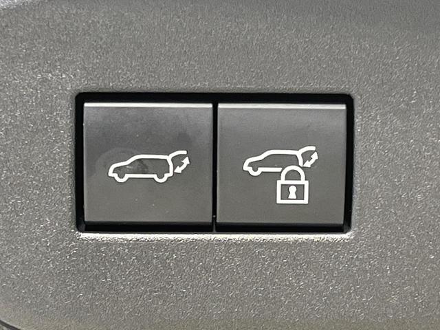 ランドクルーザー２５０ ＶＸ　モデリスタ　ムーンルーフ　純正１２．３型ナビ　ＯＰ１眼ＬＥＤ　７人乗り　全周囲カメラ　黒革　ＢＳＭ　禁煙車　電動リアゲート　ルーフレール　デジタルミラー　シートベンチレーション（52枚目）