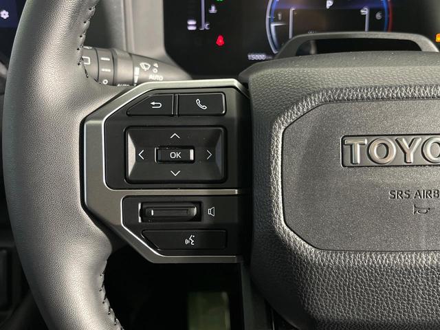 ランドクルーザー２５０ ＶＸ　モデリスタ　ムーンルーフ　純正１２．３型ナビ　ＯＰ１眼ＬＥＤ　７人乗り　全周囲カメラ　黒革　ＢＳＭ　禁煙車　電動リアゲート　ルーフレール　デジタルミラー　シートベンチレーション（55枚目）