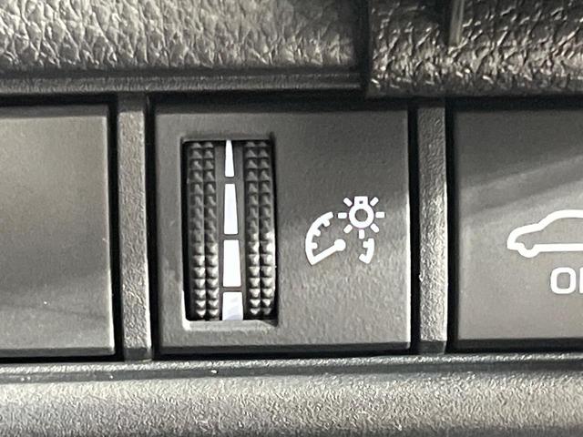 ランドクルーザー２５０ ＶＸ　モデリスタ　ムーンルーフ　純正１２．３型ナビ　ＯＰ１眼ＬＥＤ　７人乗り　全周囲カメラ　黒革　ＢＳＭ　禁煙車　電動リアゲート　ルーフレール　デジタルミラー　シートベンチレーション（62枚目）