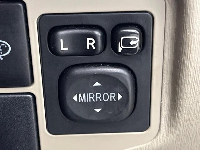 プリウス Ｓツーリングセレクション・マイコーデ　純正ナビ　バックカメラ　禁煙車　スマートキー　ＬＥＤヘッド　ビルトインＥＴＣ　純正１７インチアルミ　オートライト　オートエアコン　Ｂｌｕｅｔｏｏｔｈ　ＤＶＤ再生　フルセグ（62枚目）