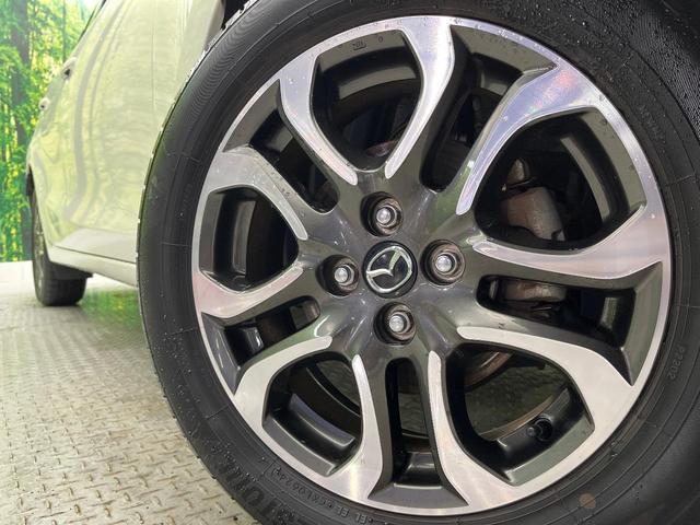 デミオ ＸＤツーリング　禁煙車　マツダコネクトナビ　スマートシティブレーキサポート　スマートキー　ＬＥＤヘッド　ＥＴＣ　クルーズコントロール　純正１６インチアルミ　オートライト　オートエアコン　Ｂｌｕｅｔｏｏｔｈ（14枚目）