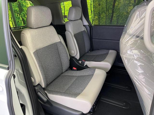 フリード ｅ：ＨＥＶエアー　ＥＸ　登録済未使用車　ホンダセンシング　両側電動スライドドア　ブラインドスポットモニター　前席シートヒーター　ＬＥＤヘッド　ロールサンシェイド　スマートキー＆プッシュスタート　リアクーラー（10枚目）