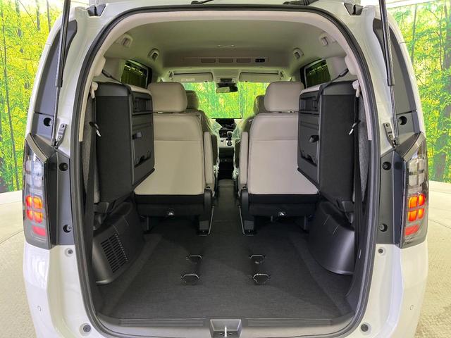 フリード ｅ：ＨＥＶエアー　ＥＸ　登録済未使用車　ホンダセンシング　両側電動スライドドア　ブラインドスポットモニター　前席シートヒーター　ＬＥＤヘッド　ロールサンシェイド　スマートキー＆プッシュスタート　リアクーラー（12枚目）