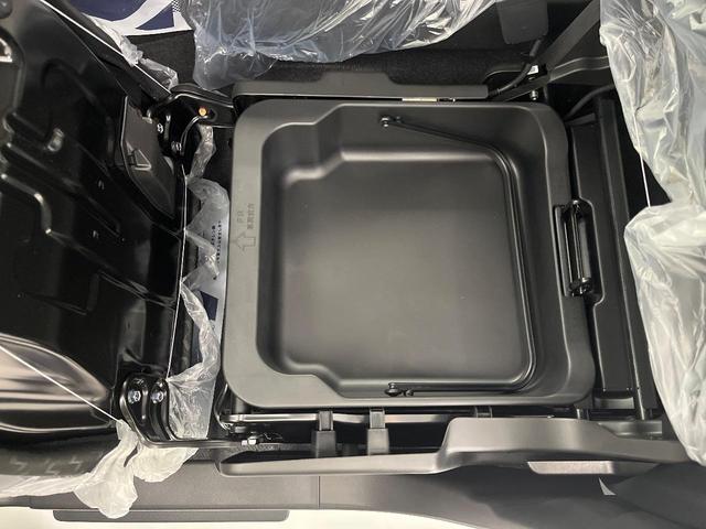 スペーシアギア ハイブリッドXZ 届出済未使用車 純正9インチナビ 全周囲カメラ セーフティーサポート レーダークルーズ 両側電動スライドドア ヘッドアップディスプレイ サーキュレーター コーナーセンサー ルーフレール スマートキー(64枚目)