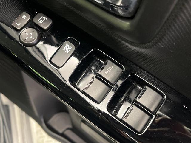 スペーシアカスタム ハイブリッドＸＳ　純正ナビ　全周囲カメラ　両側電動スライドドア　衝突被害軽減システム　レーダークルーズ　ハーフレザーシート　シートヒーター　コーナーセンサー　スマートキー　ＬＥＤヘッド（60枚目）