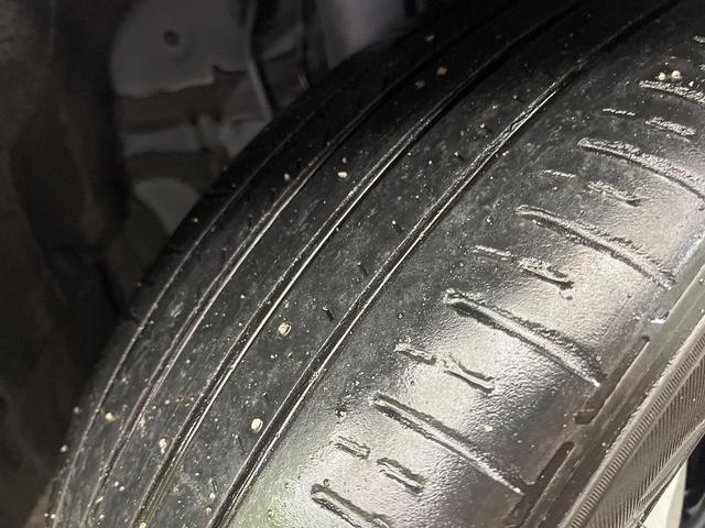 ノア Ｓ－Ｚ　純正１０型ナビ　バックカメラ　禁煙車　フリップダウンモニター　両側電動スライドドア　リアオートエアコン　セーフティセンス　レーダークルーズ　シートヒーター　ＥＴＣ２．０　フルセグ　ドラレコ（32枚目）