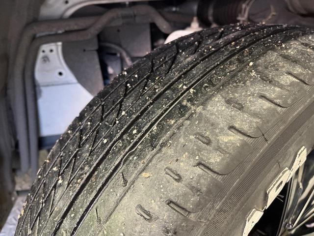 ハイエースバン スーパーＧＬ　ダークプライムＩＩ　ＢＩＧ－Ｘ１１型ナビ　全周囲カメラ　禁煙車　両側電動スライドドア　フリップダウンモニター　デジタルインナーミラー　フルセグ　ＥＴＣ　スマートキー＆プッシュスタート　ＬＥＤヘッド（32枚目）