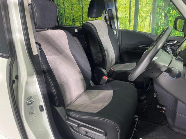 セレナ ライダーブラックラインＳ－ＨＶアドバンスドセーフティ　後席モニター　純正８インチナビ　全周囲カメラ　禁煙車　衝突軽減装置　両側電動スライドドア　ＥＴＣ　ドライブレコーダー　ＬＥＤヘッド　クルーズコントロール　コーナーセンサー　車線逸脱警報　誤発進抑制機能（9枚目）