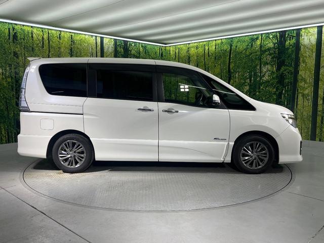 セレナ ライダーブラックラインＳ－ＨＶアドバンスドセーフティ　後席モニター　純正８インチナビ　全周囲カメラ　禁煙車　衝突軽減装置　両側電動スライドドア　ＥＴＣ　ドライブレコーダー　ＬＥＤヘッド　クルーズコントロール　コーナーセンサー　車線逸脱警報　誤発進抑制機能（30枚目）