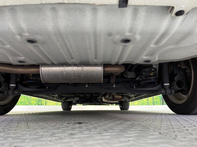 セレナ ハイウェイスターＳ－ＨＶアドバンスドセーフティパック　後席モニター　純正８インチナビ　全周囲カメラ　禁煙車　エマージェンシーブレーキ　両側電動スライドドア　ＥＴＣ　ＬＥＤヘッド　クルーズコントロール　コーナーセンサー　リアオートエアコン（20枚目）