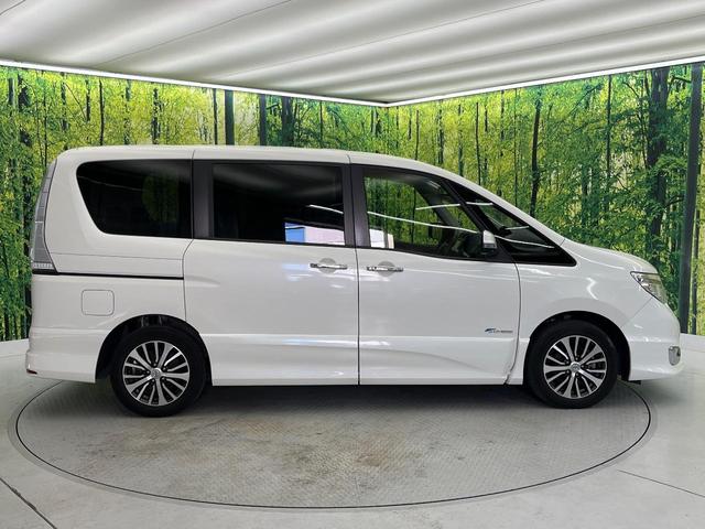 セレナ ハイウェイスターＳ－ＨＶアドバンスドセーフティパック　後席モニター　純正８インチナビ　全周囲カメラ　禁煙車　エマージェンシーブレーキ　両側電動スライドドア　ＥＴＣ　ＬＥＤヘッド　クルーズコントロール　コーナーセンサー　リアオートエアコン（30枚目）