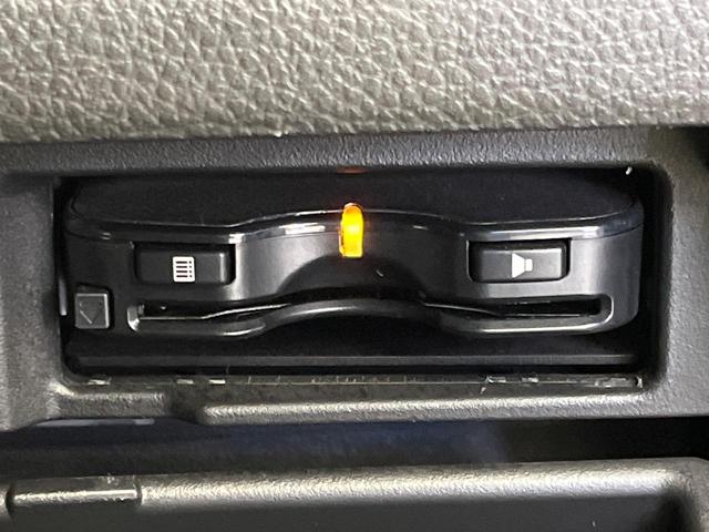 セレナ ハイウェイスターＳ－ＨＶアドバンスドセーフティパック　後席モニター　純正８インチナビ　全周囲カメラ　禁煙車　エマージェンシーブレーキ　両側電動スライドドア　ＥＴＣ　ＬＥＤヘッド　クルーズコントロール　コーナーセンサー　リアオートエアコン（42枚目）