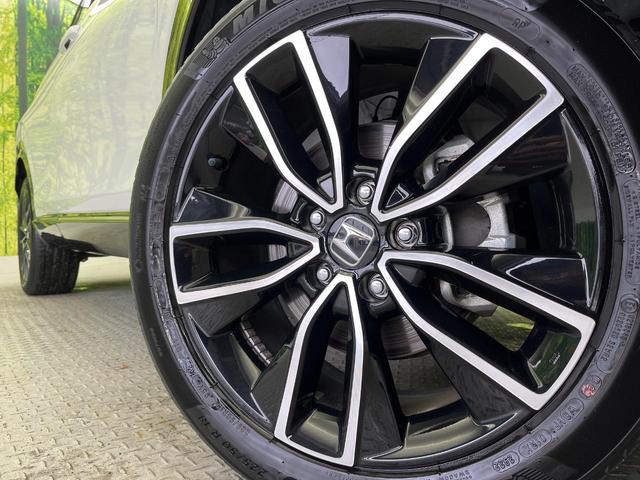 ヴェゼル ｅ：ＨＥＶ　Ｚ　９インチＳＤナビ　バックカメラ　禁煙車　ホンダセンシング　アダプティブクルーズ　ハンズフリーパワーバックドア　ＥＴＣ　前席シートヒーター　ハーフレザーシート　ＬＥＤヘッド　ブラインドスポットモニター（14枚目）