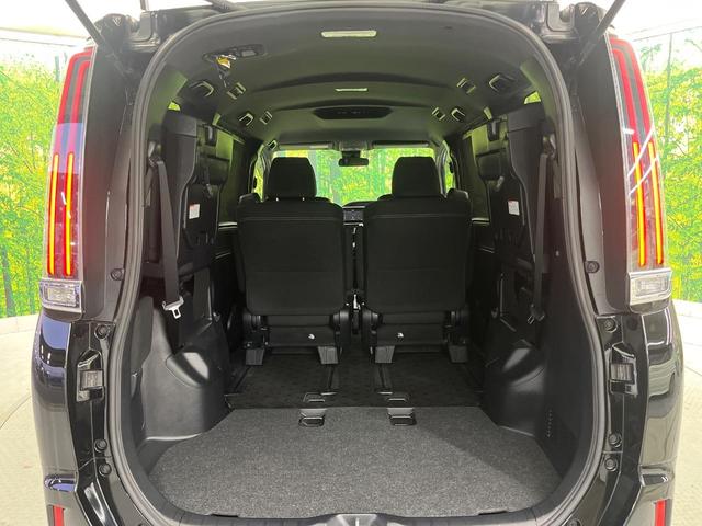 エスクァイア Ｘｉ　後期　モデリスタ　メモリーナビ　両側電動ドア　バックカメラ　セーフティセンス　禁煙車　スマートキー　ＬＥＤヘッド　ビルトインＥＴＣ　クルコン　純正１５インチアルミ　オートハイビーム（12枚目）