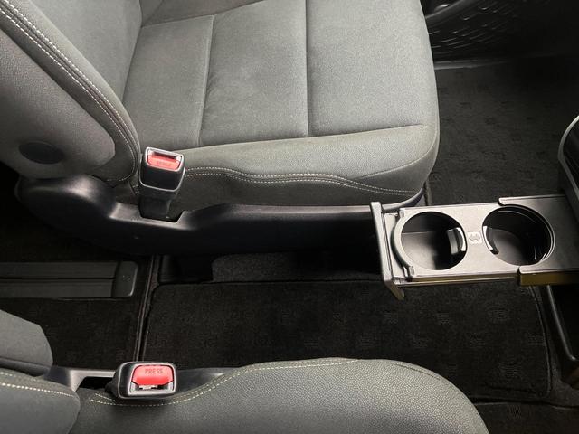 エスクァイア Ｘｉ　後期　モデリスタ　メモリーナビ　両側電動ドア　バックカメラ　セーフティセンス　禁煙車　スマートキー　ＬＥＤヘッド　ビルトインＥＴＣ　クルコン　純正１５インチアルミ　オートハイビーム（50枚目）