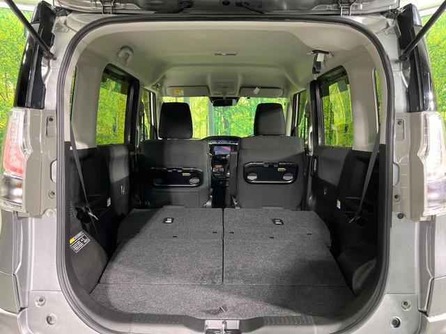 ���i�̂���������ʋ΁A���}���ɏ\���ȉ׎��X�y�[�X���m�ۂ��Ă���܂��B�Z�J���h�V�[�g��|���ƁA�傫�ȉו��̐ύڂ��\�ł���