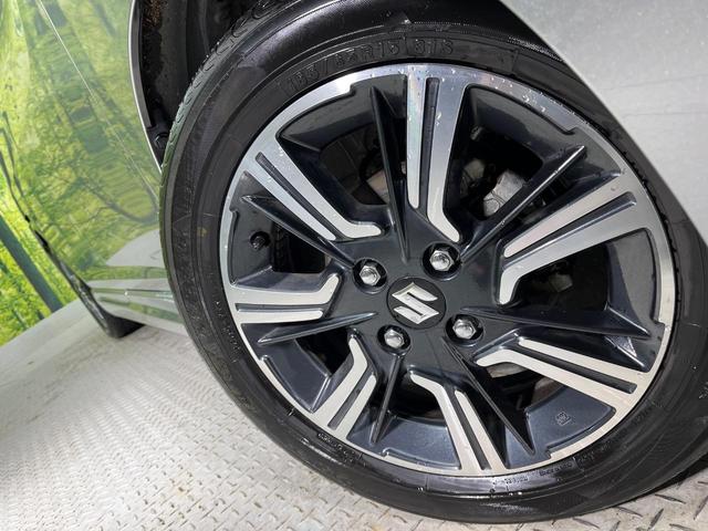 �y�����P�T�C���`�A���~�z�C�[���z�O�ςɃ}�b�`���������A���~�z�C�[���𑕒����Ă���܂��B�e��ЊO�A���~�z�C�[����A�X�^�b�h���X�^�C�����戵�����Ă���܂��B���񂲑��k����������