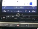 リラックス　９．８型ディスプレイオーディオ　禁煙車　フルセグ　全周囲カメラ　セーフティシステムプラス　サドルタン革シート　パワーバックドア　メモリーシート　前席シートヒーター　ハンドルヒーター　ＬＥＤヘッド（65枚目）