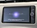 プリウス S 禁煙車 純正ナビ バックカメラ ETC Bluetooth フルセグ HIDヘッドライト スマートキー オートエアコン オートライト フォグライト 盗難防止装置 プライバシーガラス(4枚目)
