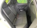 後部座席も気になるようなキズ・汚れやへたり等、大きなダメージはなく、良好な状態です。
