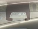 アクア Ｓ　純正ＳＤナビ　バックカメラ　禁煙車　トヨタセーフティセンス　ＥＴＣ　ドライブレコーダー　スマートキー＆プッシュスタート　オートマチックハイビーム　車線逸脱警報　先行車発進お知らせ機能　オートライト（6枚目）