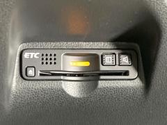 【ＥＴＣ】高速道路の料金所をストレスなく通過！話題のスポットやサービスエリアに多い「スマートIntercooler」利用時は必須のアイテムです。当店でセットアップを実施、ご納車当日からすぐにご利用いただけます！ 5