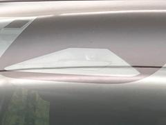 【ホンダセンシング】走行中に前方の車両等を認識し、衝突しそうな時は警報とブレーキで衝突回避と被害軽減をアシスト。より安全にドライブをお楽しみいただけます。 5