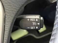 【クルーズコントロール】高速道路もラクラク走行。アクセルを離しても一定速度で走行ができ、長距離運転時の負担を軽減！加速・減速も簡単なスイッチ操作で調整できます。 5