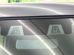 【スズキ　セーフティサポート】走行中に前方の車両等を認識し、衝突しそうな時は警報とブレーキで衝突回避と被害軽減をアシスト。より安全にドライブをお楽しみいただけます。 4