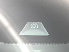 【ホンダセンシング】走行中に前方の車両等を認識し、衝突しそうな時は警報とブレーキで衝突回避と被害軽減をアシスト。より安全にドライブをお楽しみいただけます。 5