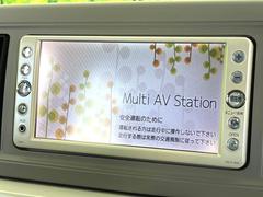 【ナビゲーション】使いやすいナビで目的地までしっかり案内してくれます。各種オーディオ再生機能も充実しており、お車の運転がさらに楽しくなります！！ 4