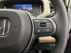 �ڥ����ץƥ��֥��롼������ȥ�����۹�®ƻϩ�Ǥ�Ĺ��Υ���Ԥ��ڤˡ�����ư��®�٤��ݤĥ��롼������ȥ����뤬�����ͷڸ������ƥ��Ϣ�Ȥ��������μ�ξ���Τ��Ƽִ֤��ݤĤ褦��®��Ĵ�ᤷ�Ƥ���ޤ����� 5