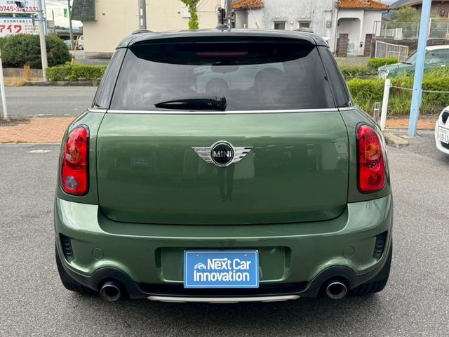 ＭＩＮＩ クーパーＳＤ　クロスオーバー　ナビ　フルセグＴＶ　バックカメラ　Ｂｌｕｅｔｏｏｔｈ　ミュージックサーバー　ルーフレール　ＣＤ＆ＤＶＤ再生　純正１８インチＡＷ　ＨＩＤヘッドライト　オートライト　ＥＴＣ　ＭＴモード付　電格ミラー（7枚目）