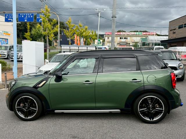 ＭＩＮＩ クーパーＳＤ　クロスオーバー　ナビ　フルセグＴＶ　バックカメラ　Ｂｌｕｅｔｏｏｔｈ　ミュージックサーバー　ルーフレール　ＣＤ＆ＤＶＤ再生　純正１８インチＡＷ　ＨＩＤヘッドライト　オートライト　ＥＴＣ　ＭＴモード付　電格ミラー（9枚目）