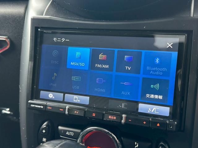 ＭＩＮＩ クーパーＳＤ　クロスオーバー　ナビ　フルセグＴＶ　バックカメラ　Ｂｌｕｅｔｏｏｔｈ　ミュージックサーバー　ルーフレール　ＣＤ＆ＤＶＤ再生　純正１８インチＡＷ　ＨＩＤヘッドライト　オートライト　ＥＴＣ　ＭＴモード付　電格ミラー（19枚目）