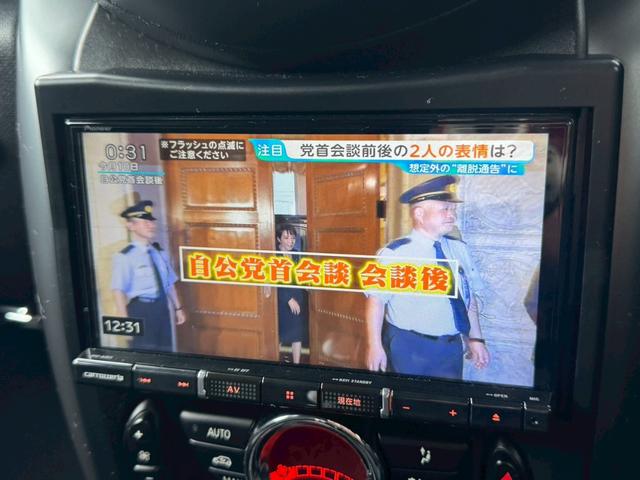 ＭＩＮＩ クーパーＳＤ　クロスオーバー　ナビ　フルセグＴＶ　バックカメラ　Ｂｌｕｅｔｏｏｔｈ　ミュージックサーバー　ルーフレール　ＣＤ＆ＤＶＤ再生　純正１８インチＡＷ　ＨＩＤヘッドライト　オートライト　ＥＴＣ　ＭＴモード付　電格ミラー（20枚目）