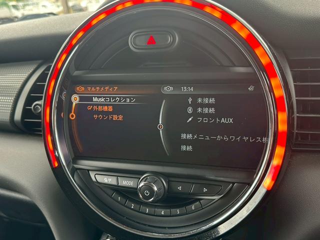 ＭＩＮＩ クーパー　純正ナビ　バックカメラ　Ｂｌｕｅｔｏｏｔｈ　プッシュスタート　ミラー型ＥＴＣ　ドラレコ　ミュージックサーバー　ＬＥＤヘッドライト　オートライト　ツートンルーフ　純正１５インチＡＷ　アイドリングストップ（19枚目）