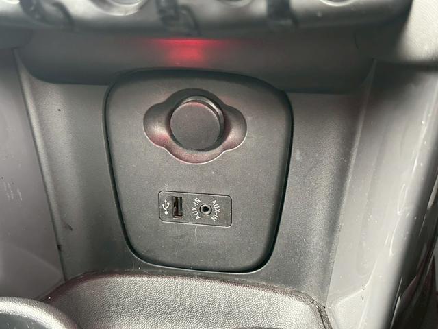 ＭＩＮＩ クーパー　純正ナビ　バックカメラ　Ｂｌｕｅｔｏｏｔｈ　プッシュスタート　ミラー型ＥＴＣ　ドラレコ　ミュージックサーバー　ＬＥＤヘッドライト　オートライト　ツートンルーフ　純正１５インチＡＷ　アイドリングストップ（22枚目）