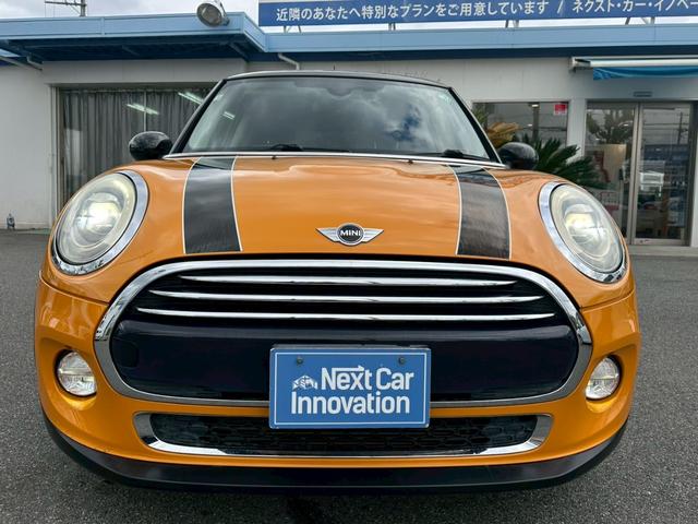 ＭＩＮＩ クーパー　純正ナビ　バックカメラ　Ｂｌｕｅｔｏｏｔｈ　プッシュスタート　ミラー型ＥＴＣ　ドラレコ　ミュージックサーバー　ＬＥＤヘッドライト　オートライト　ツートンルーフ　純正１５インチＡＷ　アイドリングストップ（32枚目）