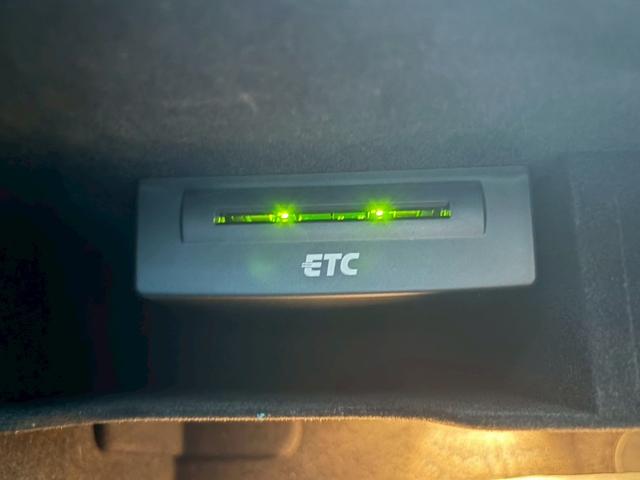 Ａ６アバント ２．８ＦＳＩクワトロ　４ＷＤ　純正ＨＤＤナビ　フリップダウンモニター　ＬＥＤヘットライト　ＥＴＣ　スマートキー　本革シート　シートヒーター　パワーシート　バックカメラ　クルコン　フルセグＴＶ　コーナーセンサー（30枚目）